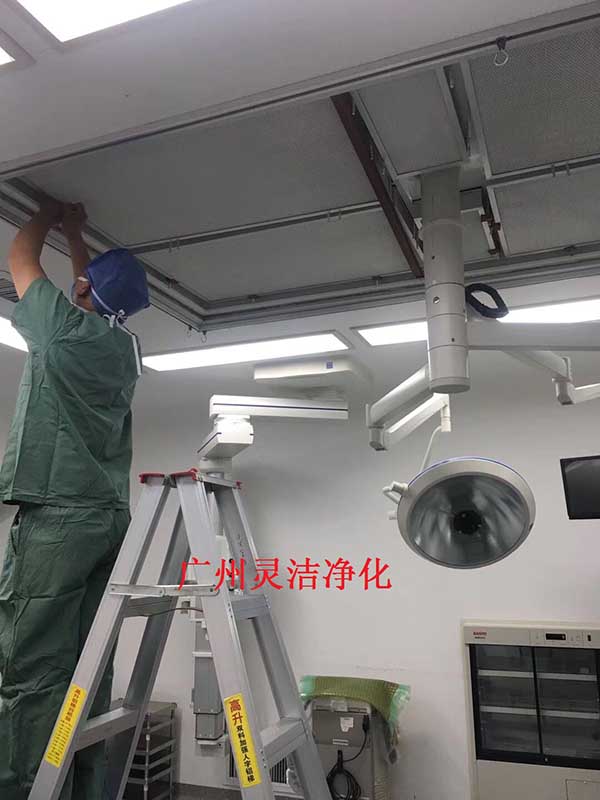 我司為（wéi）惠州市（shì）中心醫院手術室層流（liú）中高效（xiào）過濾器（qì）更換安裝圓滿結束